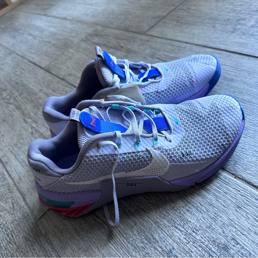 Nike Women's Gray and Purple Athletic Shoes